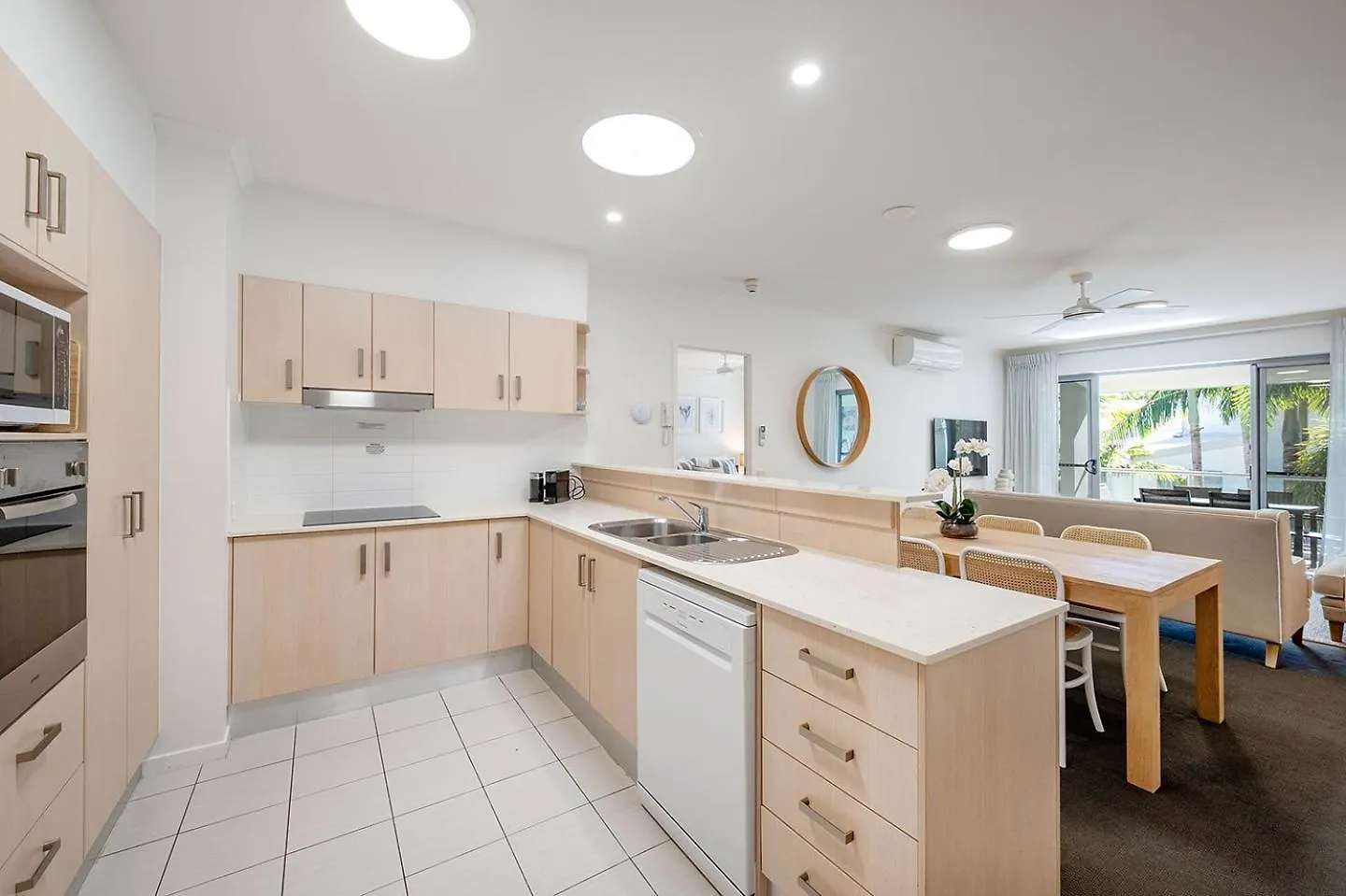 Beach Life At Coolum Coolum Beach Apartment
