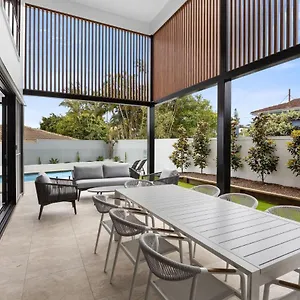 Maia House Coolum Holiday home