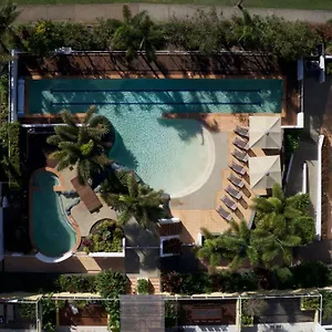 Seachange Coolum Aparthotel